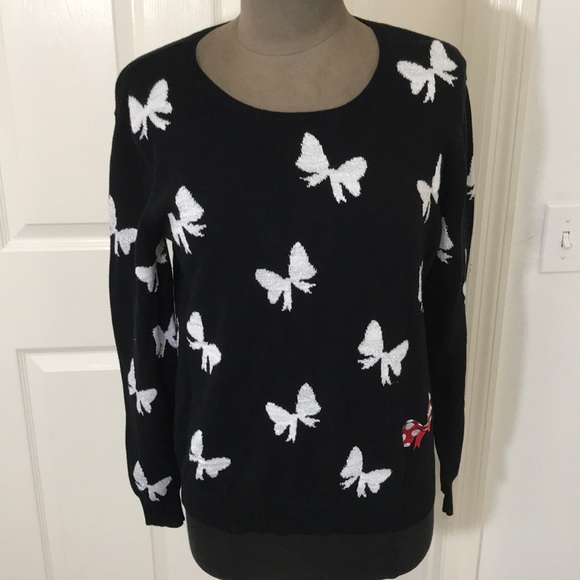 Disney Sweaters - EUC Minnie Bow Sweater SiZe S